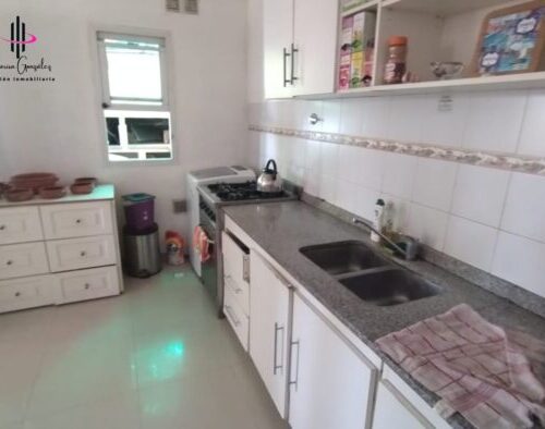 Red White Minimalist Merry Christmas Facebook Cover (1)